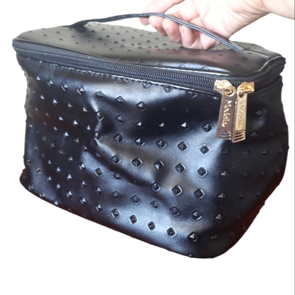 NWOT Modella Black Cosmetic Accessory Train Case in Quilted Geometric Design.